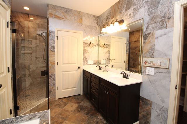 337 Crooked Creek Ln, Hendersonville, TN 37075