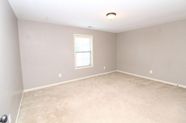 337 Crooked Creek Ln, Hendersonville, TN 37075