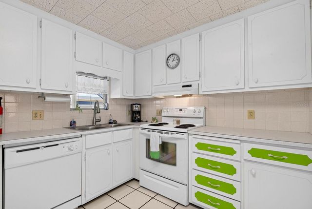 37 CABALLO WAY, Bradenton, FL 34209