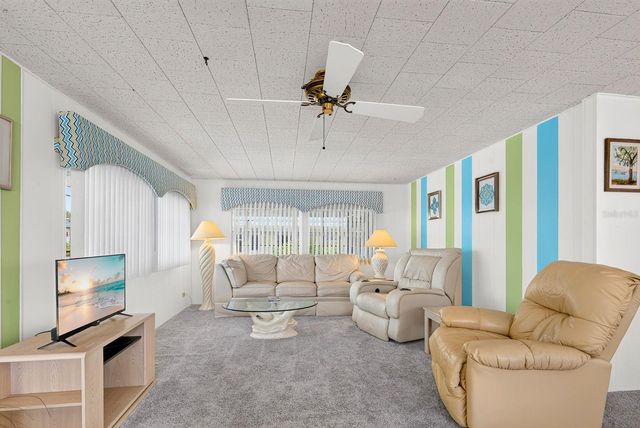 37 CABALLO WAY, Bradenton, FL 34209