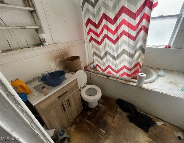 12313 Rexford Avenue, Cleveland, OH 44105