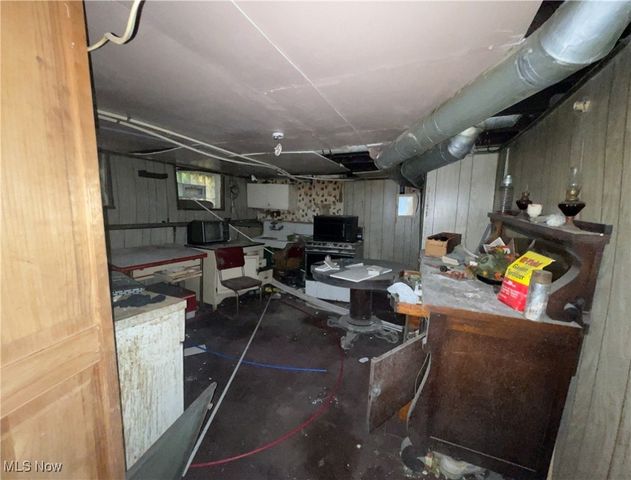 12313 Rexford Avenue, Cleveland, OH 44105