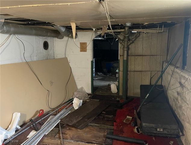 12313 Rexford Avenue, Cleveland, OH 44105