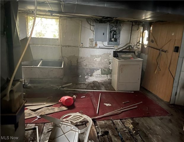 12313 Rexford Avenue, Cleveland, OH 44105