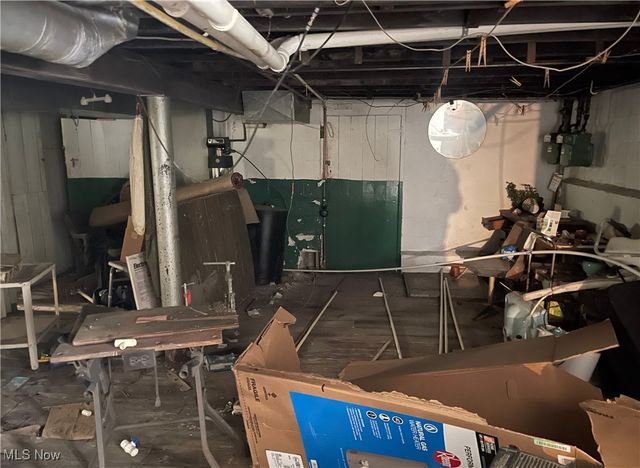 12313 Rexford Avenue, Cleveland, OH 44105