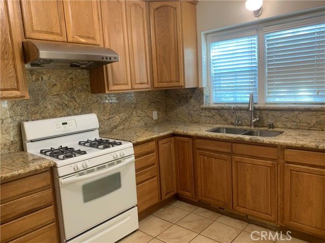 917 N Olive Ave, Alhambra, CA 91801