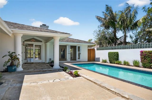 978 Sandcastle Drive, Corona Del Mar, CA 92625