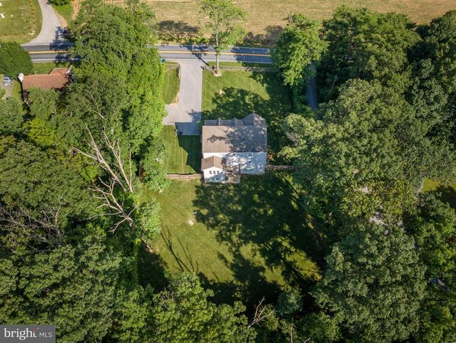 1216 WESTERN CHAPEL RD, New Windsor, MD 21776
