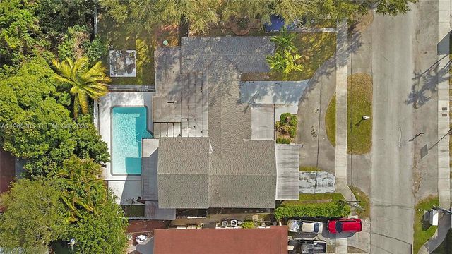 1221 SW 74th Court, Miami, FL 33144