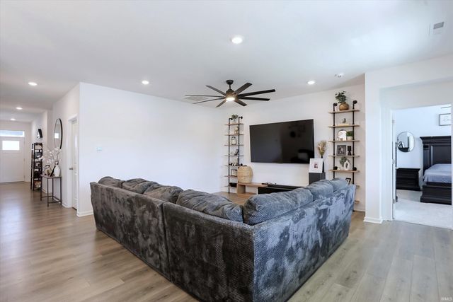 180 Velvet Hat Road, Danville, IN 46122