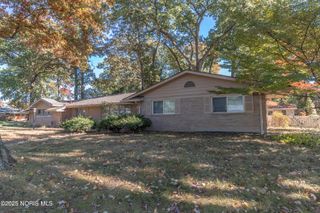 2526 Valley Brook Drive, Toledo, OH 43615