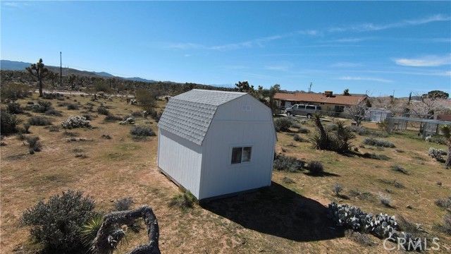 58394 Canterbury, Yucca Valley, CA 92284