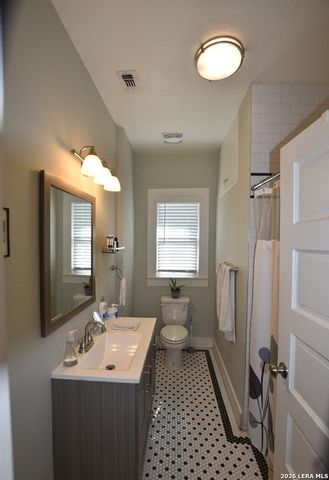 1630 W Craig, San Antonio, TX 78201