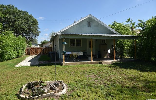 1630 W Craig, San Antonio, TX 78201