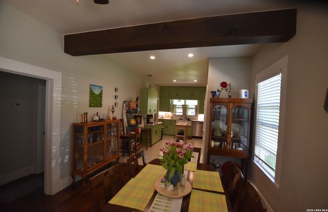 1630 W Craig, San Antonio, TX 78201