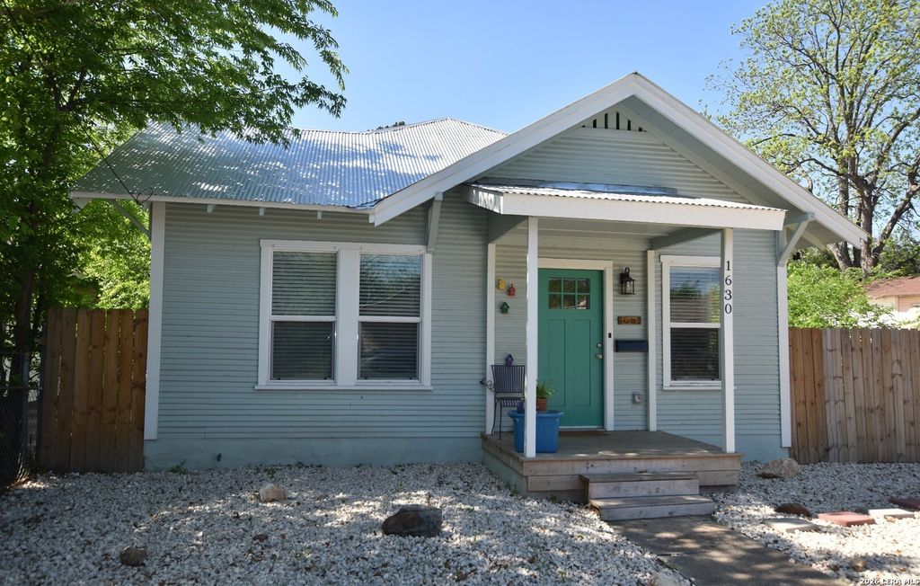 1630 W Craig, San Antonio, TX 78201