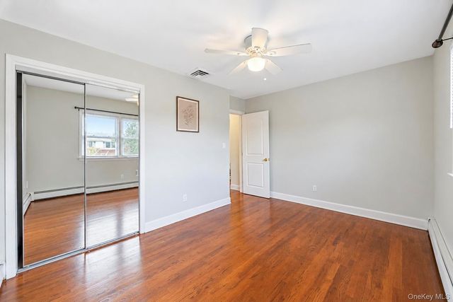 3 Avelaine Court, Babylon, NY 11702