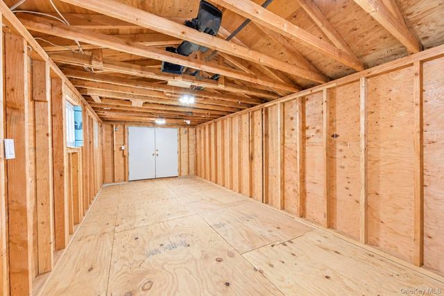 3 Avelaine Court, Babylon, NY 11702