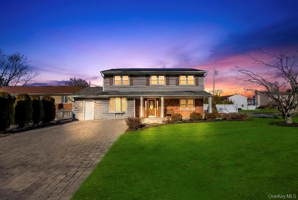 3 Avelaine Court, Babylon, NY 11702 — exterior