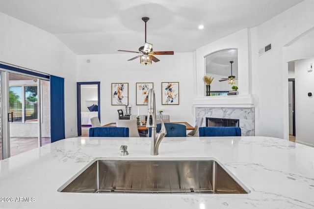 12050 S 44TH Street, Phoenix, AZ 85044