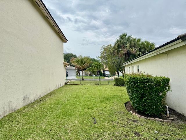 387 SW 206th Avenue 0, Pembroke Pines, FL 33029
