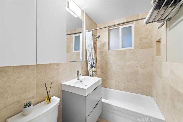 22271 3rd Avenue, Laguna Beach, CA 92651