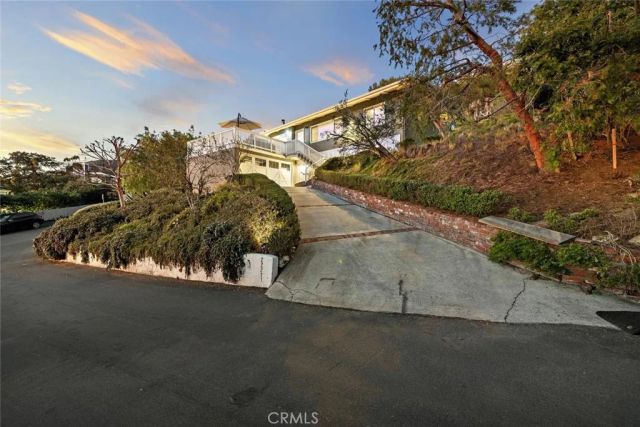 22271 3rd Avenue, Laguna Beach, CA 92651
