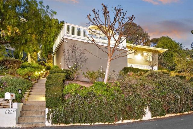 22271 3rd Avenue, Laguna Beach, CA 92651