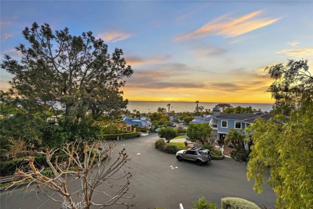 22271 3rd Avenue, Laguna Beach, CA 92651