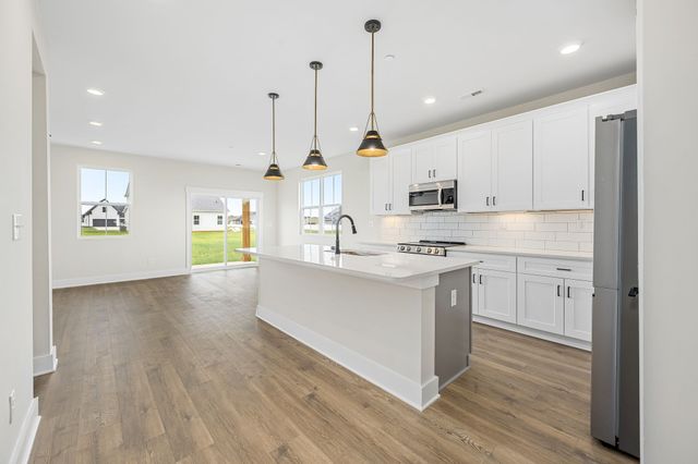 10109 Whitehorn Ln, Bell Buckle, TN 37020