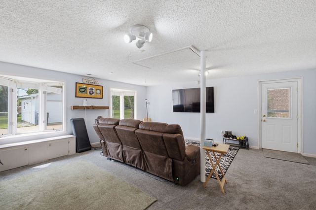 4812 Sierra Dr, Old Hickory, TN 37138