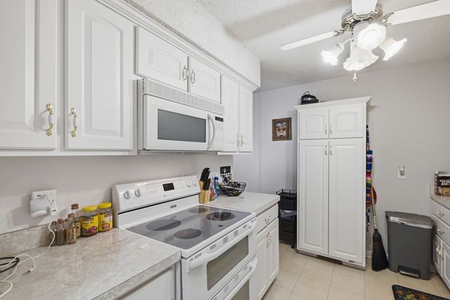 4812 Sierra Dr, Old Hickory, TN 37138
