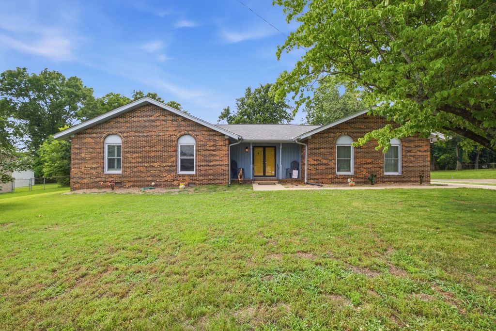 4812 Sierra Dr, Old Hickory, TN 37138
