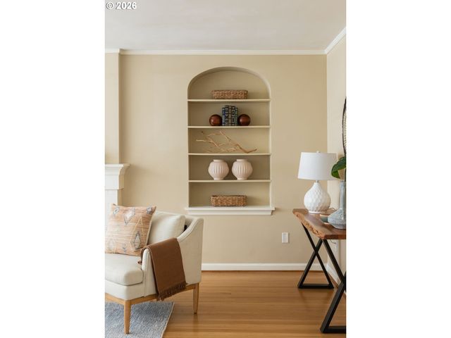 1128 Ne KNOTT St, Portland, OR 97212