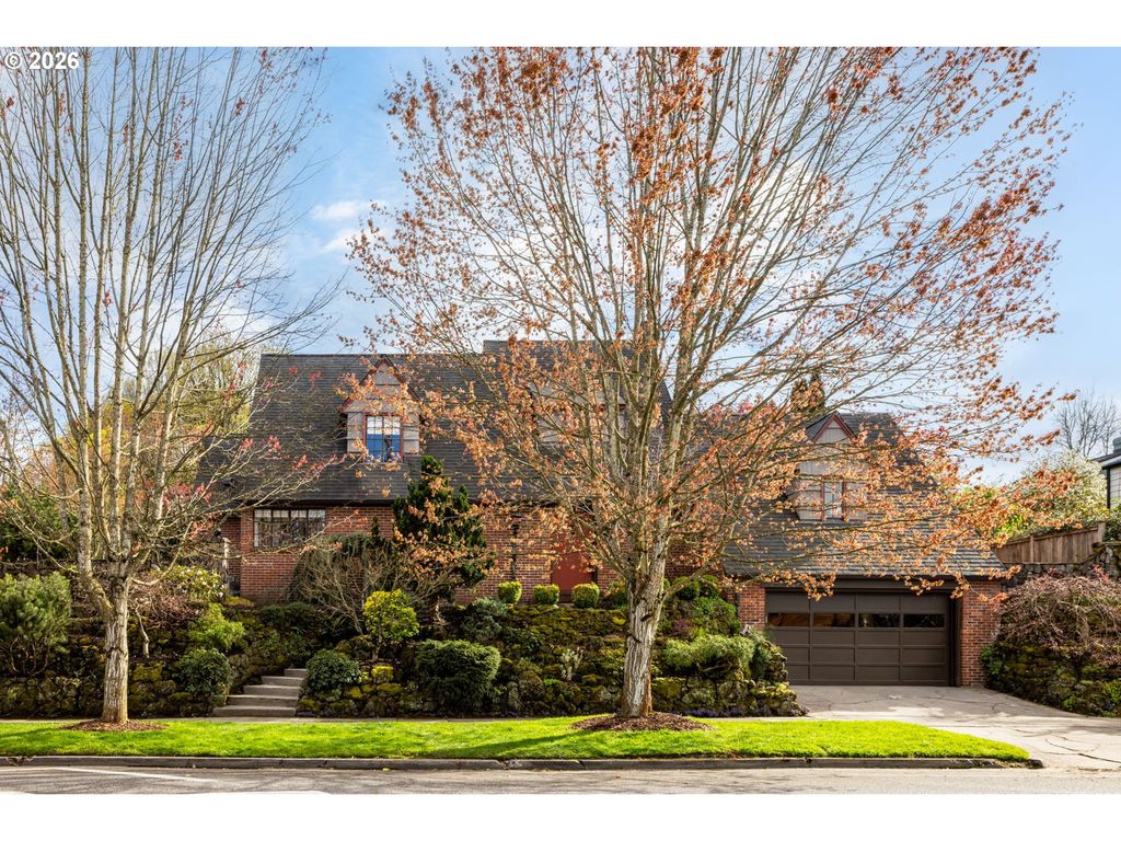 1128 Ne KNOTT St, Portland, OR 97212