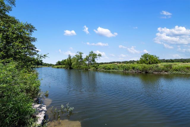 155 SW Crosswater LN, Dripping Springs, TX 78620