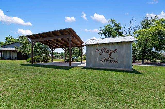 155 SW Crosswater LN, Dripping Springs, TX 78620