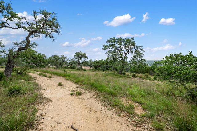 155 SW Crosswater LN, Dripping Springs, TX 78620