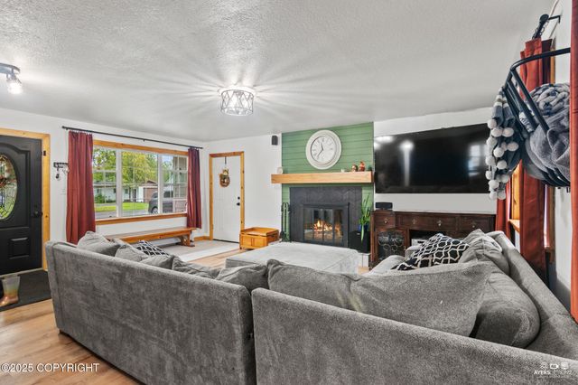 108 Paula Street, Kenai, AK 99611