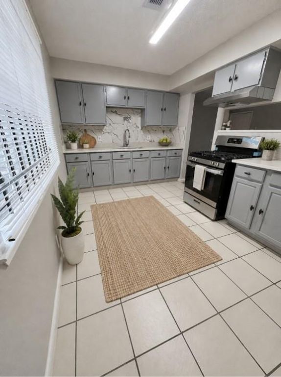 3731 Alberta Street, Houston, TX 77021