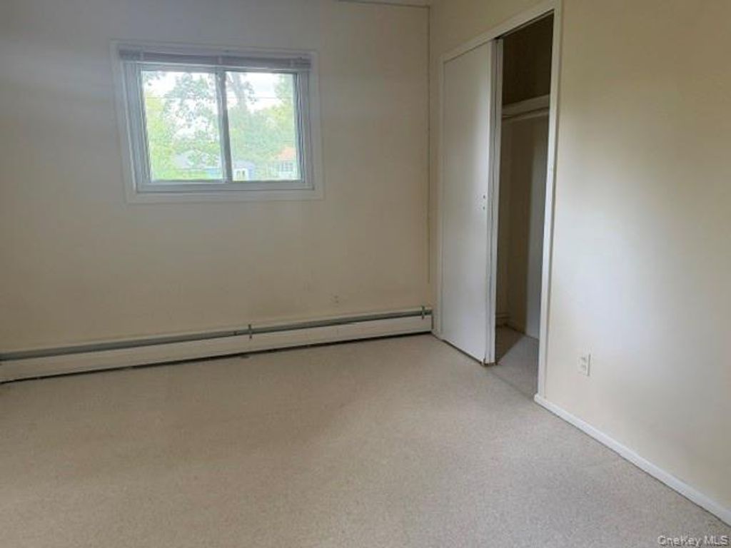 22 cedar Street, Syosset, NY 11791 — photo 4