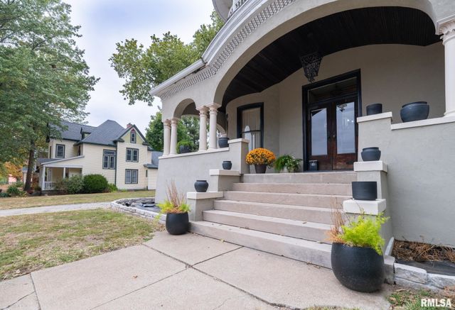 725 PARK Avenue, Pekin, IL 61554