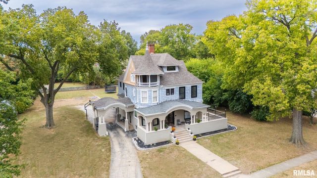 725 PARK Avenue, Pekin, IL 61554