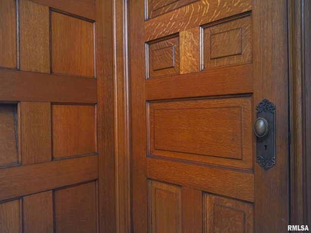 725 PARK Avenue, Pekin, IL 61554