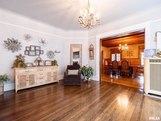 725 PARK Avenue, Pekin, IL 61554