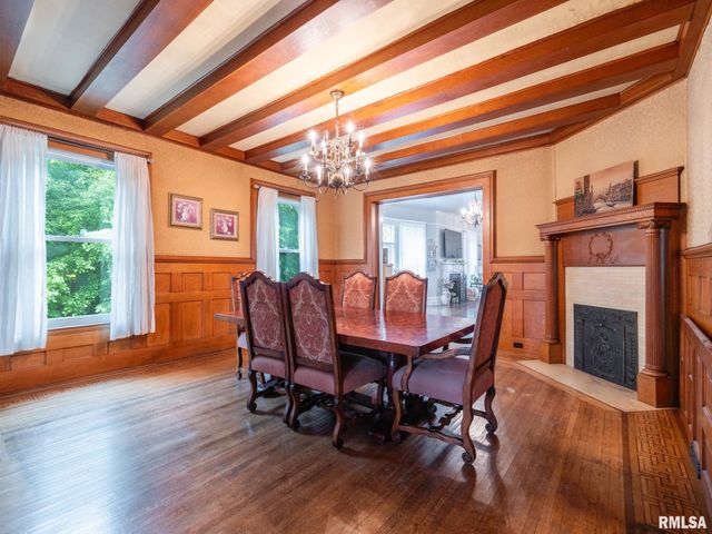 725 PARK Avenue, Pekin, IL 61554