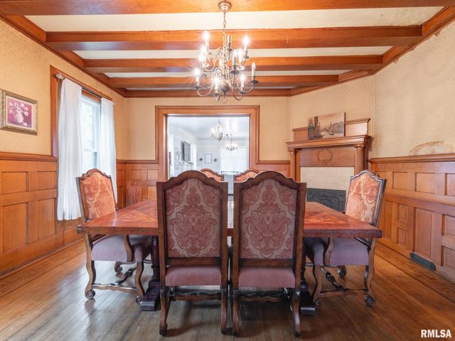 725 PARK Avenue, Pekin, IL 61554