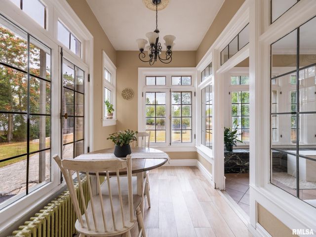 725 PARK Avenue, Pekin, IL 61554