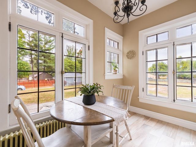 725 PARK Avenue, Pekin, IL 61554