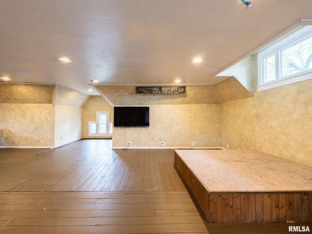 725 PARK Avenue, Pekin, IL 61554